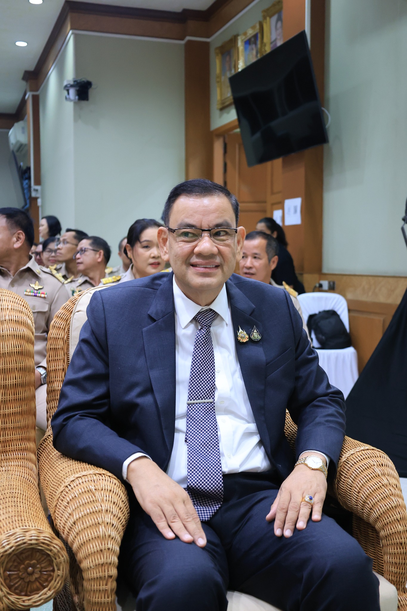 title - ส.ป.ก. จัดพิธีสักการะสิ่งศักดิ์สิทธิ์และพิธีสงฆ์ในโอกาสวันคล้ายวันสถาปนาครบรอบ 51 ปี